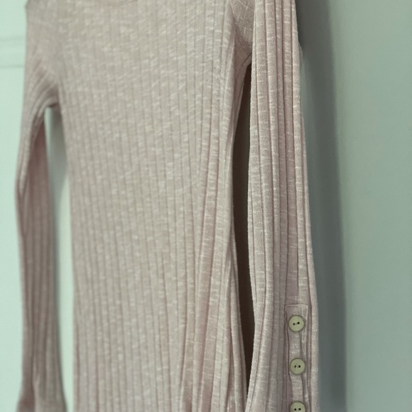 Pink blush maternity sweater! Super comfy and great for fall!  great condition! - Picture 2 of 3